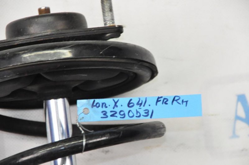 Амортизатор передний правый LANCER X 10 07-15