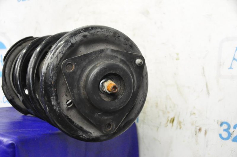 Амортизатор передний правый MITSUBISHI LANCER X 10 07-15 Амортизатор передний правый MITSUBISHI LANCER X 10 07-15