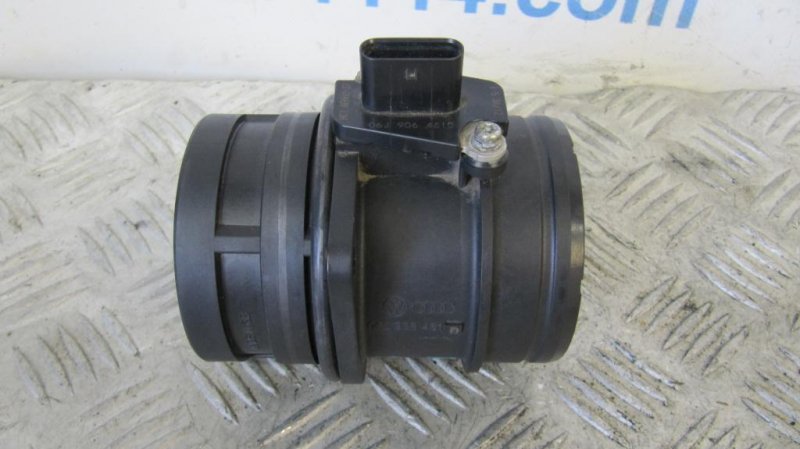 Расходомер воздуха VOLKSWAGEN PASSAT B7 11-15 06J 906 461 D Б/У