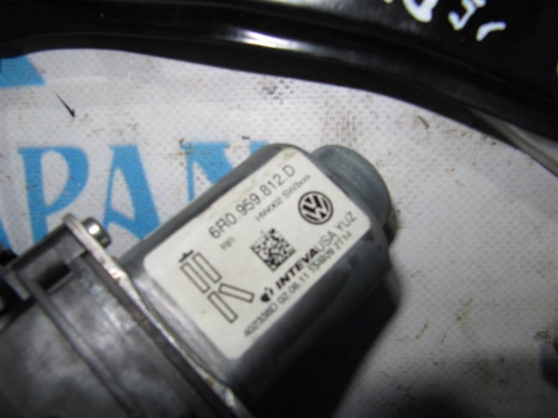 Стеклоподъемник задний правый JETTA USA 10-17