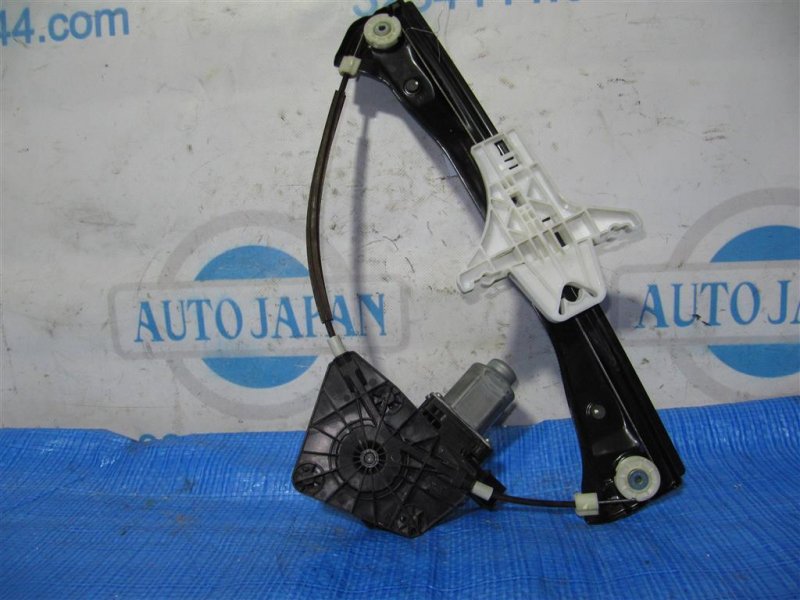 Стеклоподъемник задний правый JETTA USA 10-17