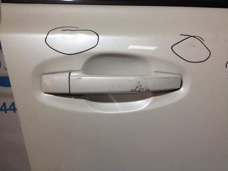 Дверь передняя правая LEGACY 09-15 BM