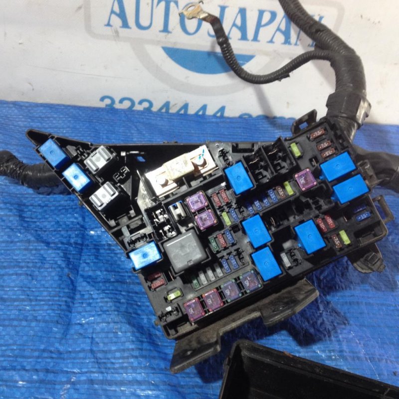 Блок предохранителей моторный отсек SUBARU LEGACY 09-15 BM 81402AJ11B Б/У