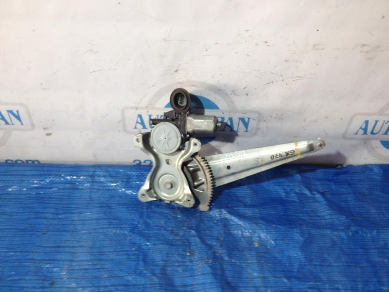 Стеклоподъемник задний левый LEXUS GX470 02-09 Б/У