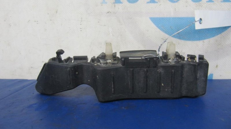 Кронштейн переднего бампера (на крыле) передний правый HYUNDAI ACCENT RB 10- 86514-1R000 Б/У