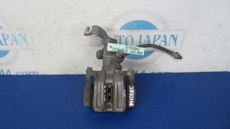 Суппорт тормозной задний левый SUZUKI KIZASHI 09-14 2011 Седан 2.4 55402-57L00-999 Б/У