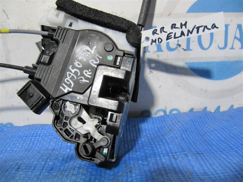 Замок двери задний правый ELANTRA MD 10-15