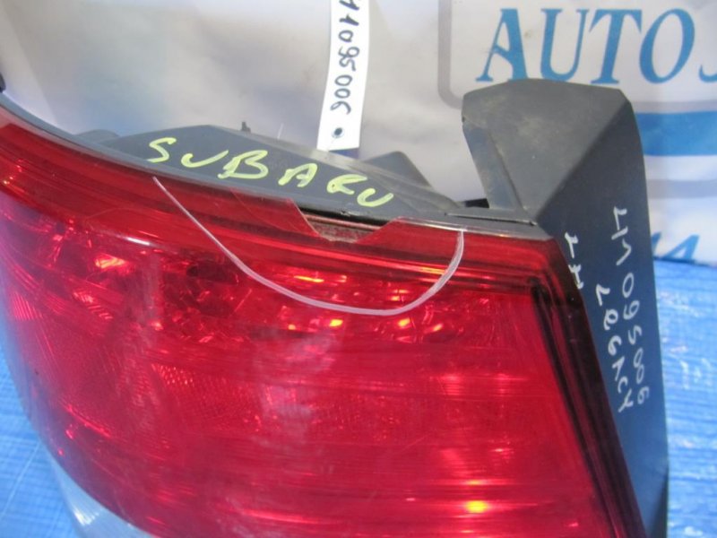 Фонарь наружный задний левый SUBARU LEGACY 09-15 BM