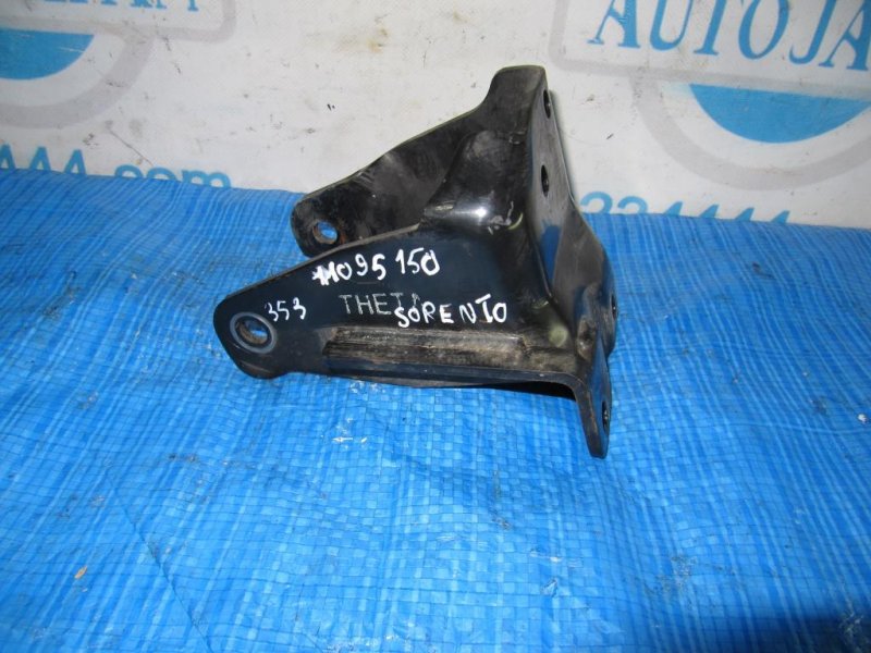 Кронштейн КПП KIA SORENTO XM 09-14 2011 Внедорожник 2.4 43175-24210 Б/У