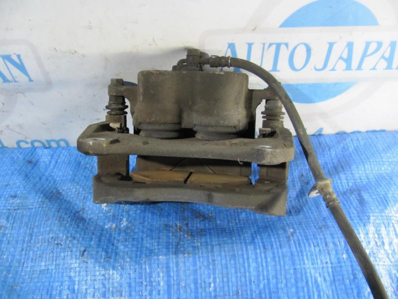 Суппорт тормозной передний правый TOYOTA SIENNA 11-16 GSL30 3.5 2GR-FE