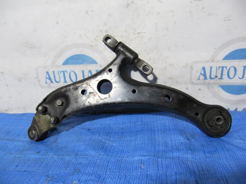 Рычаг передней подвески нижний передний правый CAMRY 40 06-11