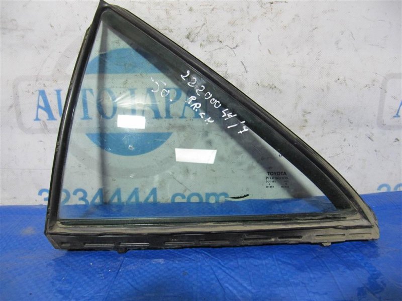 Стекло двери глухое заднее левое TOYOTA CAMRY 50 12-15 68124-06130 Б/У