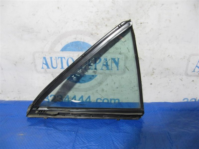 Стекло двери глухое заднее левое TOYOTA CAMRY 50 12-15