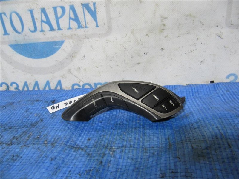 Кнопки на руль правые HYUNDAI ELANTRA MD 10-15 2013 Седан 1.8 96700-3X801RY Б/У
