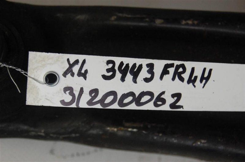 Рычаг передней подвески нижний передний левый OUTLANDER XL 05-13 2007 Внедорожник 3.0