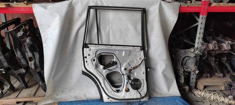 Дверь задняя левая GX470 02-09 2004 Внедорожник 4.7 Дверь задняя левая GX470 02-09 2004 Внедорожник 4.7