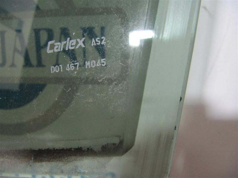 Стекло двери переднее левое ALTIMA L33 12-18 2014 L33 2.5