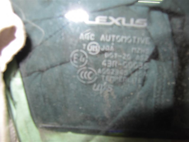 Стекло двери переднее правое ES350 06-12 2009 Седан 3.5