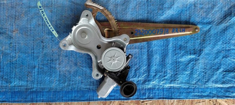 Запчасть стеклоподъемник задний левый LEXUS GX470 02-09 2004 Внедорожник 4.7 69804-35080 Б/У Стеклоподъемник задний левый LEXUS GX470 02-09 2004 Внедорожник 4.7 69804-35080 Б/У