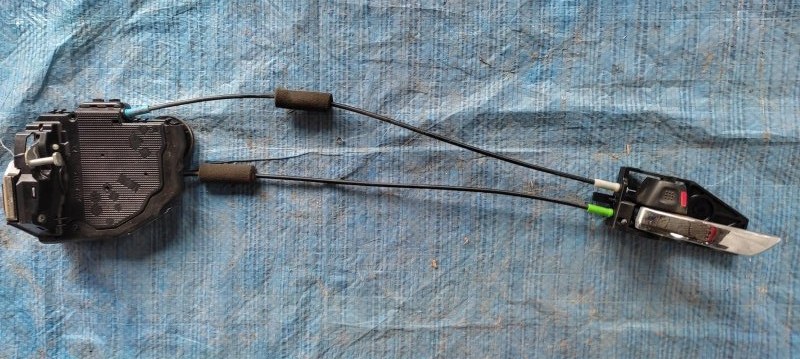 Замок двери задний левый SUZUKI KIZASHI 09-14 2010 Седан 2.4 82350-57L13 Б/У