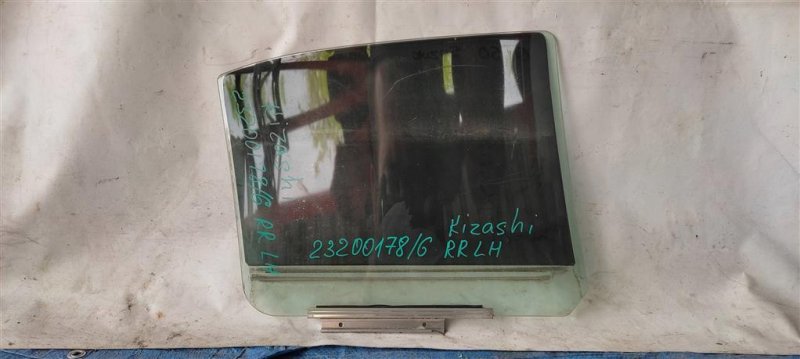 Стекло двери заднее левое KIZASHI 09-14 2010 Седан 2.4