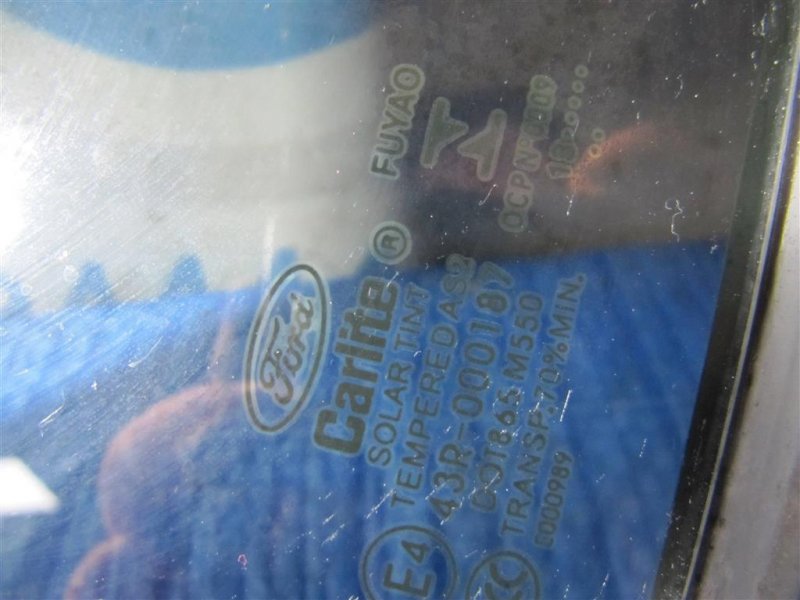 Стекло двери глухое переднее правое FUSION 14-