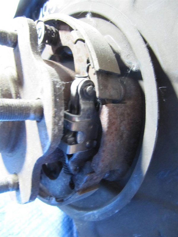 Ступица задняя левая G25/G35/G37/Q40 06-14 Ступица задняя левая G25/G35/G37/Q40 06-14