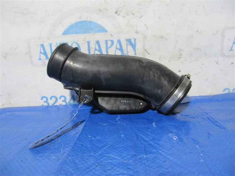 Патрубок воздушного фильтра M35/M45 04-10