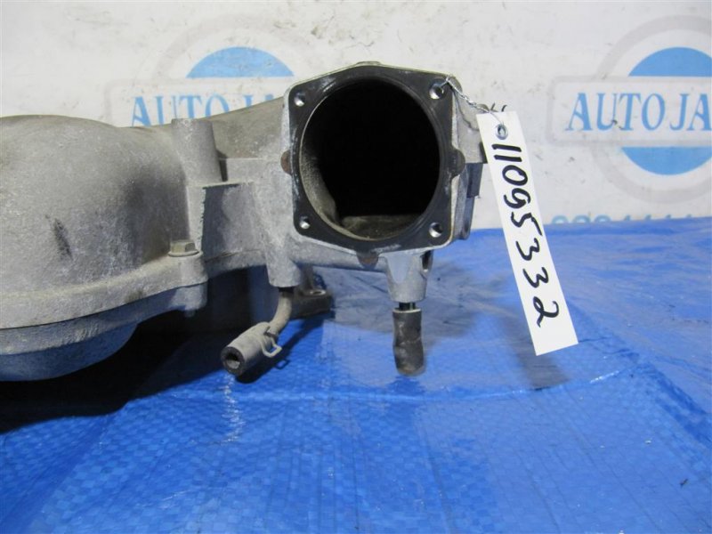 Коллектор впускной INFINITI M35/M45 04-10
