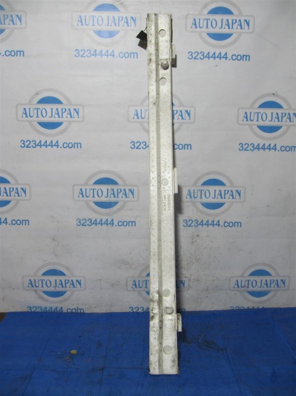 Наполнитель бампера передний M35/M45 04-10