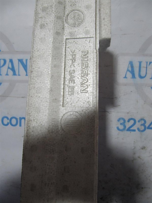 Наполнитель бампера передний M35/M45 04-10