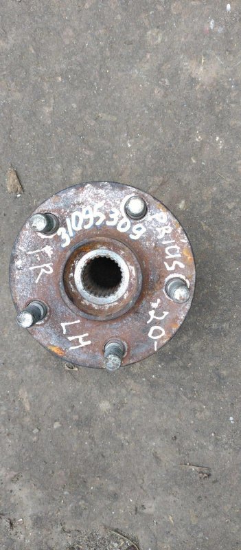 Запчасть ступица передняя левая TOYOTA PRIUS - 20 03-11 43510-47010 Б/У Ступица передняя левая TOYOTA PRIUS - 20 03-11 43510-47010 Б/У