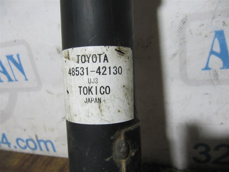 Амортизатор задний TOYOTA RAV4 05-12