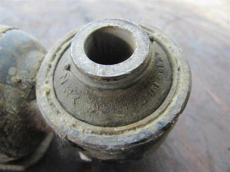 Амортизатор задний RAV4 05-12