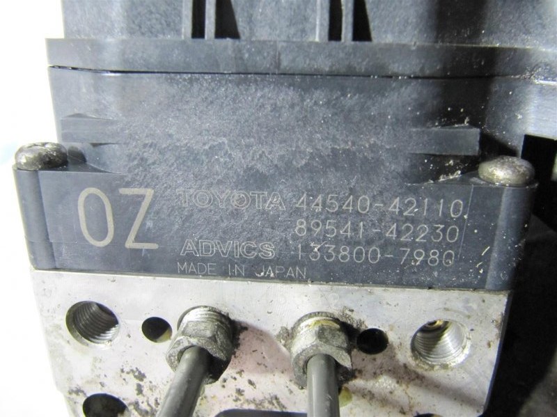 Блок ABS RAV4 05-12