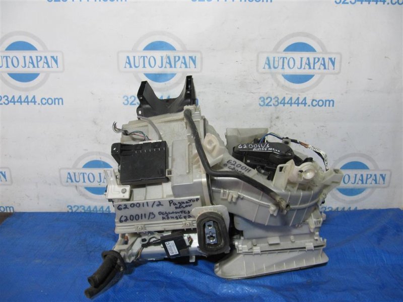 Запчасть испаритель кондиционера TOYOTA RAV4 05-12 88501-26211 Б/У Испаритель кондиционера TOYOTA RAV4 05-12 88501-26211 Б/У