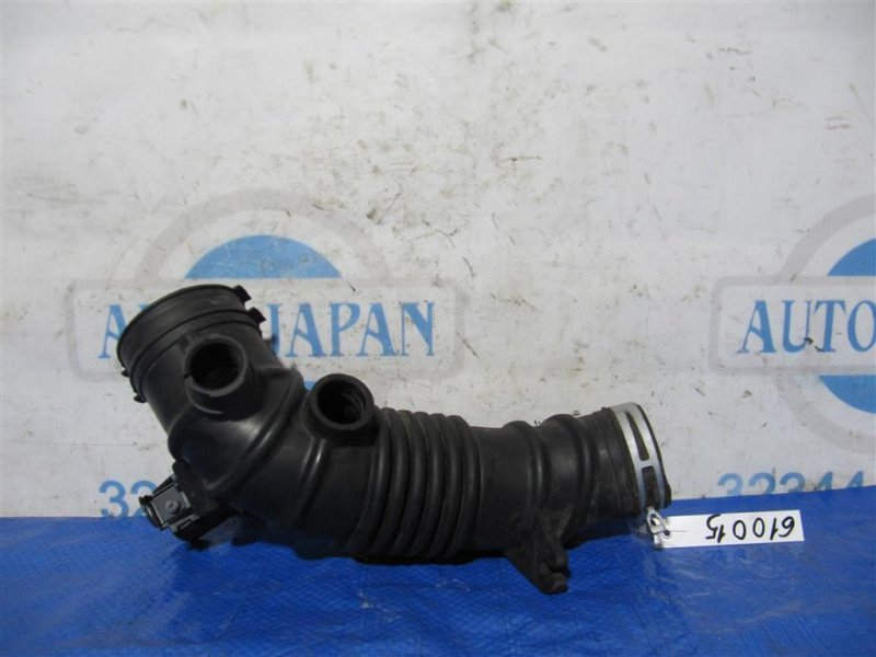 Патрубок воздушного фильтра TOYOTA RAV4 05-12