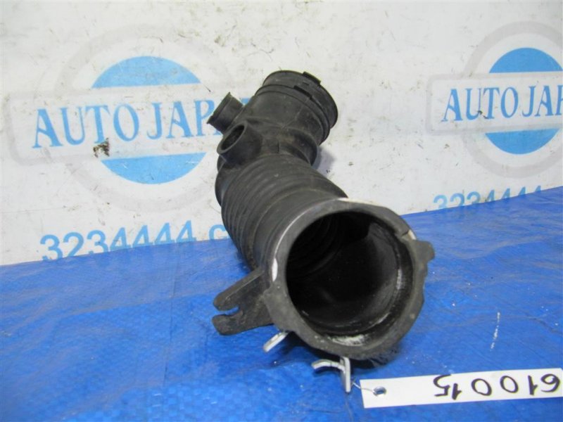 Патрубок воздушного фильтра RAV4 05-12