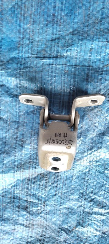 Петля двери нижняя передняя правая MAZDA 6 GH 07-12 2012 Седан 2.5 GS3L-58-240A Б/У