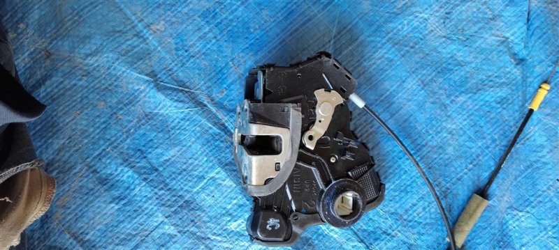 Замок двери передний правый SIENNA 11-16 2013 GSL30 3.5 2GR-FE Замок двери передний правый SIENNA 11-16 2013 GSL30 3.5 2GR-FE