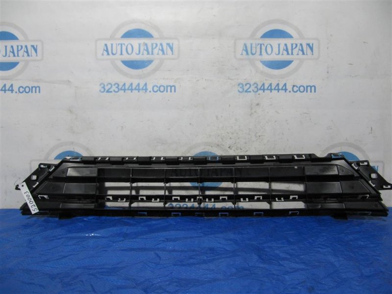 Решетка переднего бампера VOLKSWAGEN JETTA USA 10-17