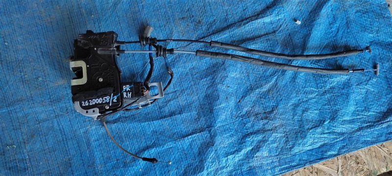 Запчасть замок двери передний правый HYUNDAI SONATA YF 10-14 81320-3S020 Б/У Замок двери передний правый HYUNDAI SONATA YF 10-14 81320-3S020 Б/У