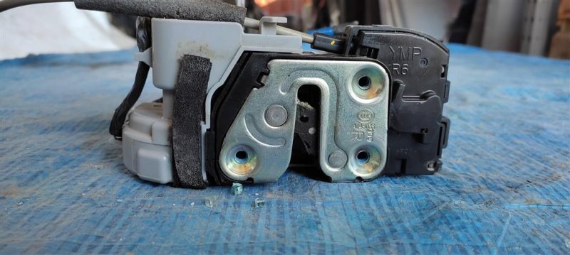 Замок двери передний правый SONATA YF 10-14 Замок двери передний правый SONATA YF 10-14