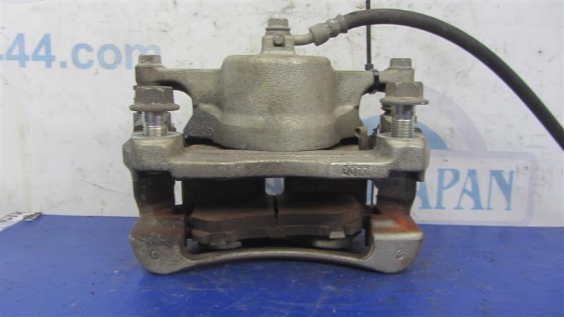 Суппорт тормозной передний правый NISSAN X-TRAIL/ROGUE T32 13-20