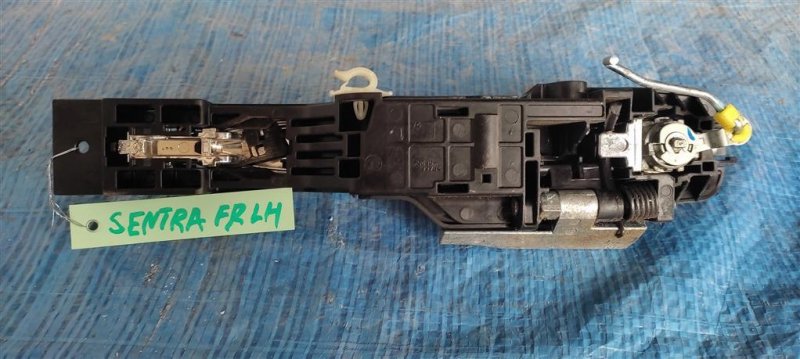 Запчасть ручка двери наружная передняя левая NISSAN SENTRA B17 12-21 2016 Седан 1.8 82640-9N00A Б/У Ручка двери наружная передняя левая NISSAN SENTRA B17 12-21 2016 Седан 1.8 82640-9N00A Б/У