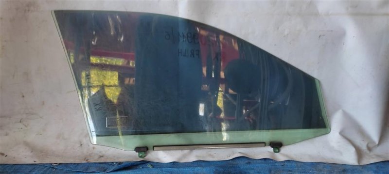 Стекло двери переднее левое LEXUS RX300/330/350/400 03-09