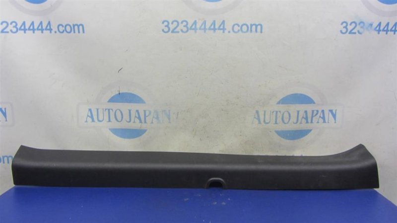 Накладка порога внутрення правая INFINITI Q60 16-20 2018 COUPE 3.0 VR30DDTT 769B4-5CA0A Б/У