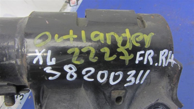 Амортизатор передний правый OUTLANDER XL 05-13 2007 Внедорожник 3.0