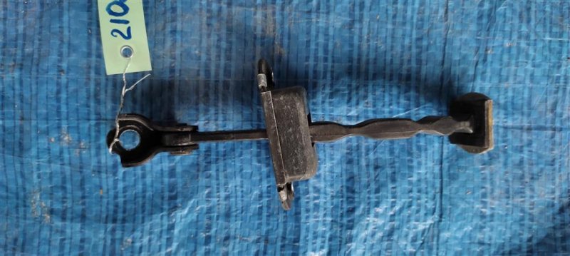 Ограничитель двери задний правый FX S50 03-08 2004 Внедорожник 3.5