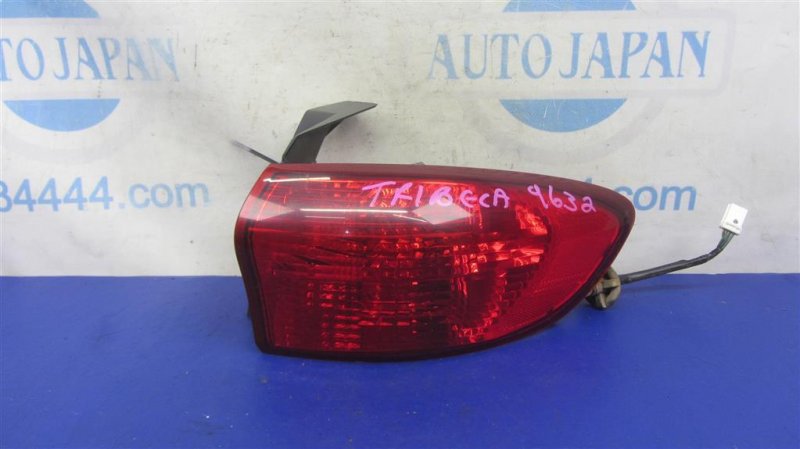 Фонарь наружный задний правый SUBARU TRIBECA B9 05-07 2006 Внедорожник 3.0 84201XA00A Б/У